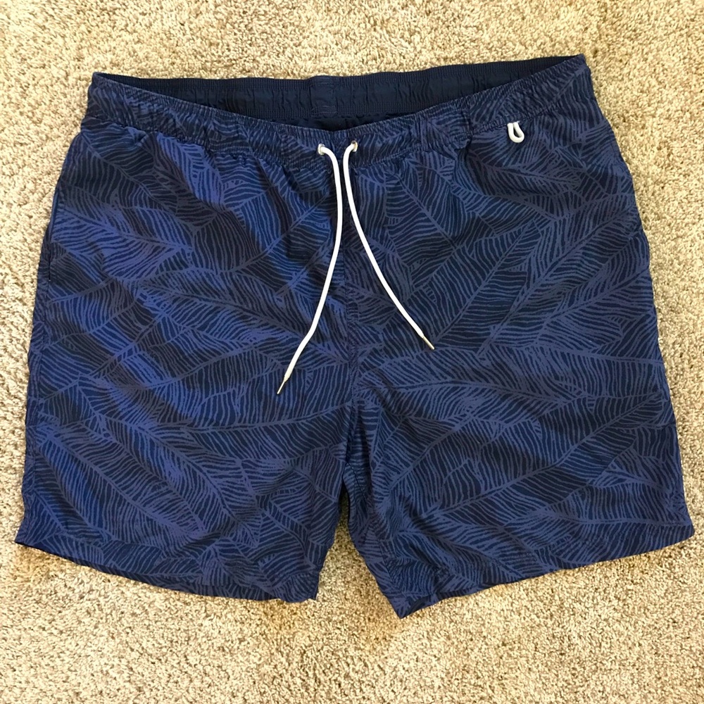 EUC Lands’ End Navy Blue Leaf-Pattern Swim Trunks